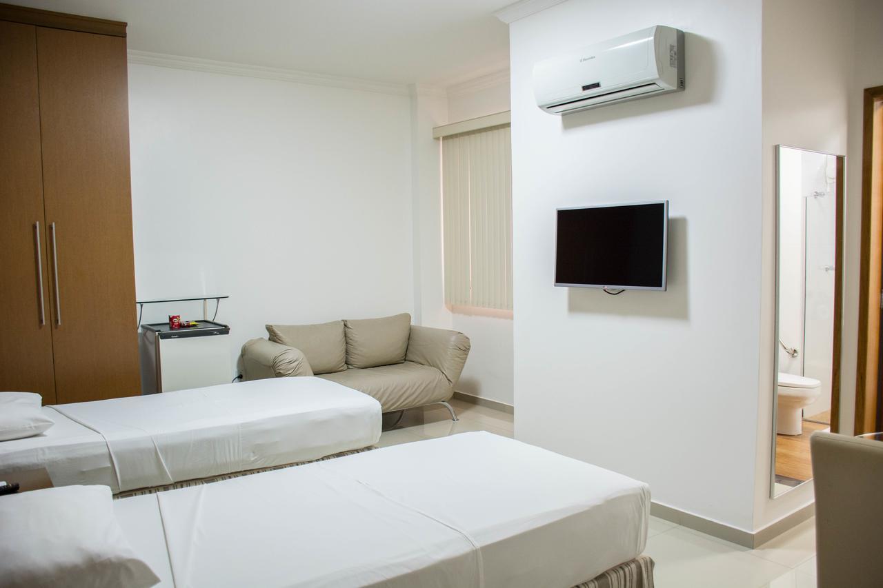 Star Hotel Itaperuna Extérieur photo