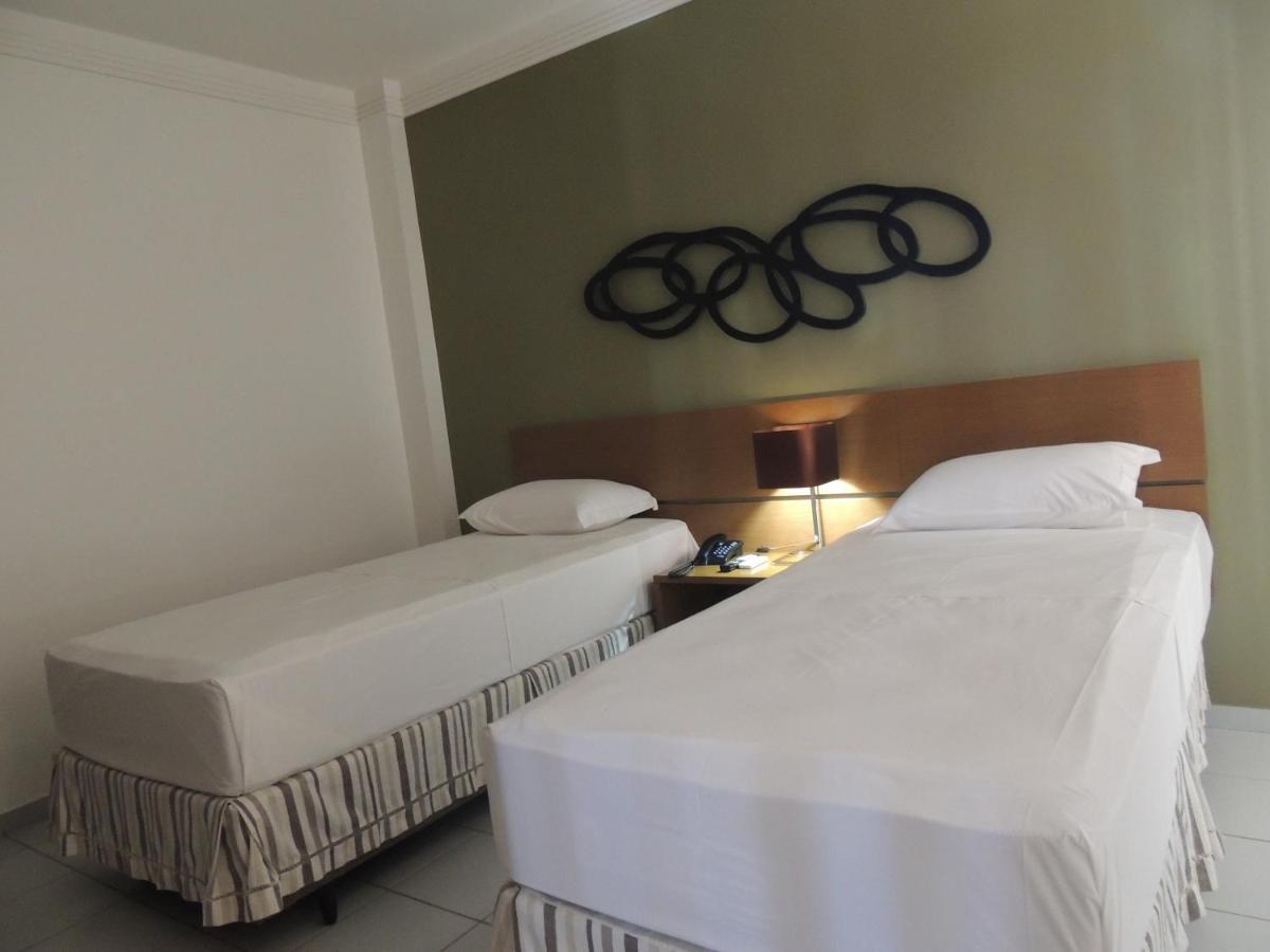 Star Hotel Itaperuna Extérieur photo